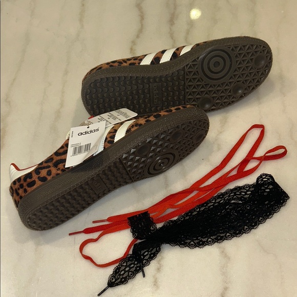 Adidas Leopard Print Sneakers with Orange Laces / Black Laces - Picture 3 of 9